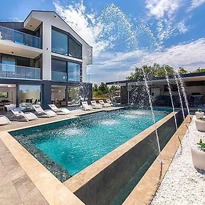 Apartment Seaview, Funtana