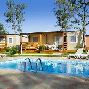 4* Holiday park Maistra Valkanela Mobile Homes