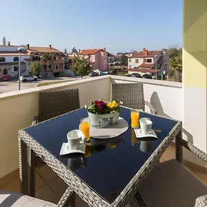 Apartment Marisol Premium - Fusslaeufig Zum, Funtana